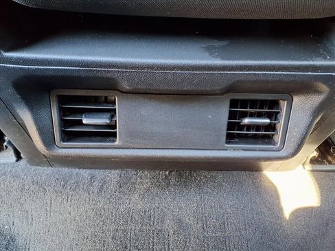 Used 2023 Chevrolet Silverado 1500 Custom AWD/4WD image 16