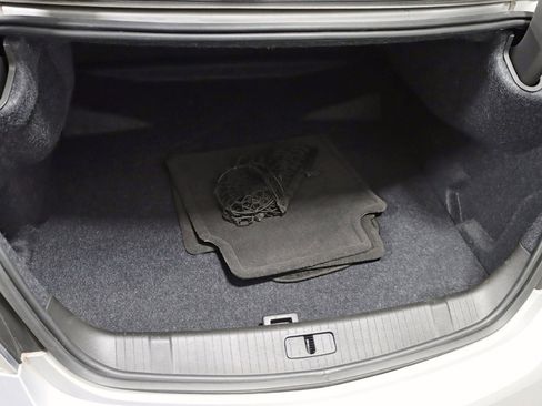 Used 2012 Buick LaCrosse Premium image 31