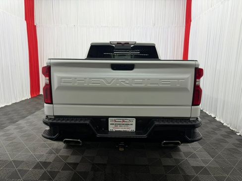 Used 2021 Chevrolet Silverado 1500 LT Trail Boss w/ Convenience Package II AWD/4WD image 9