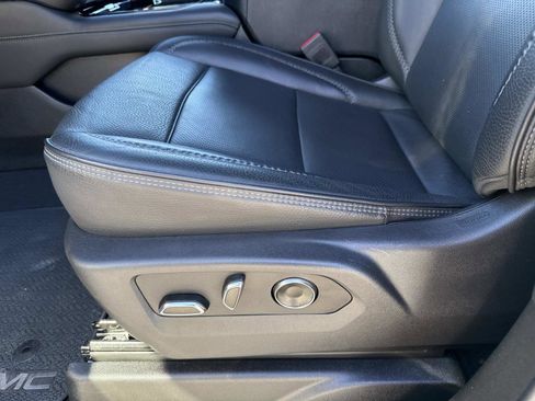 Used 2025 GMC Yukon Denali image 24