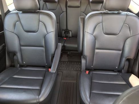 Used 2022 Kia Telluride S FWD image 26