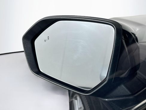 Used 2021 Hyundai Palisade Limited FWD image 16
