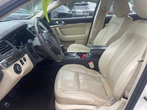 Used 2013 Lincoln MKS FWD image 10