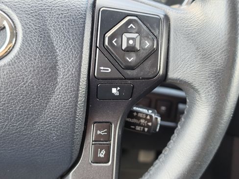 Used 2020 Toyota Sequoia TRD Pro AWD/4WD image 20