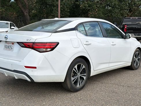 Used 2022 Nissan Sentra SV FWD image 5