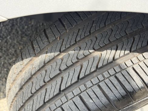 Used 2009 Toyota Matrix FWD image 17