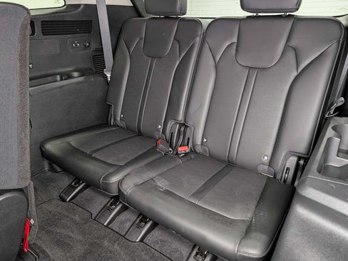 Used 2025 Kia Sorento S AWD/4WD image 23