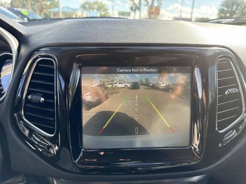 Used 2020 Jeep Compass Limited image 25