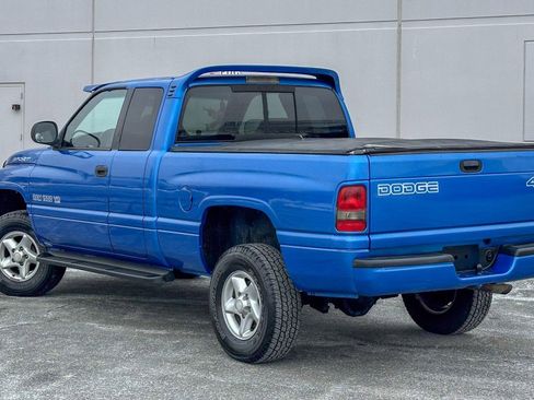 Used 2000 Dodge Ram 1500 Truck ST image 14