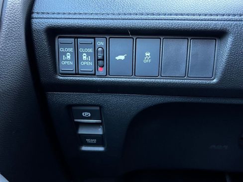 Used 2025 Honda Odyssey Sport-L image 23