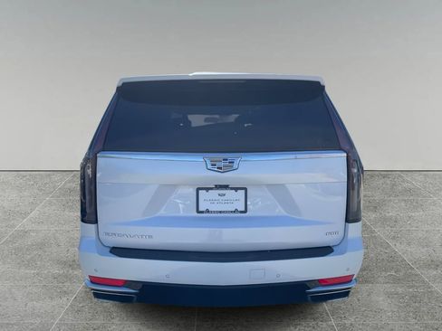 Certified 2023 Cadillac Escalade ESV Premium Luxury w/ Performance Package image 4