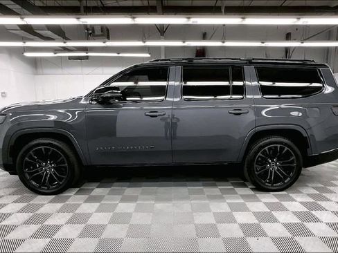 Used 2023 Jeep Grand Wagoneer Series III w/ Rear Seat Video Group 1 image 15