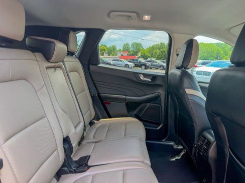 Used 2022 Ford Escape SEL FWD image 20