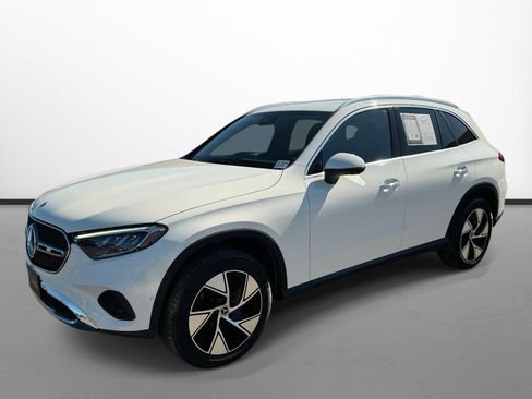 Used 2024 Mercedes-Benz GLC 300 4MATIC image 7