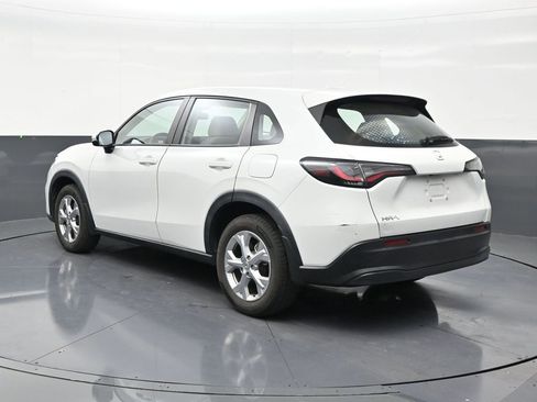 Used 2023 Honda HR-V LX image 3