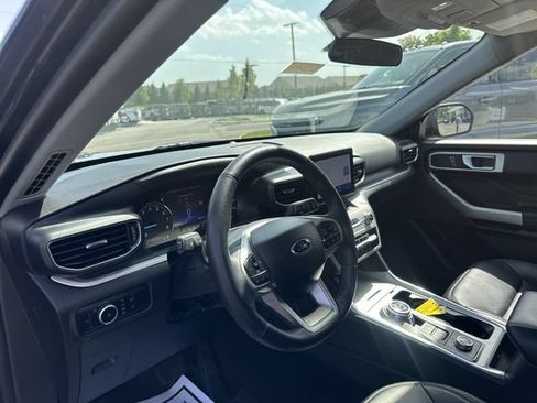 Certified 2023 Ford Explorer XLT w/ Equipment Group 202A AWD/4WD image 27