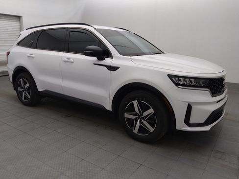 Used 2022 Kia Sorento S FWD image 11
