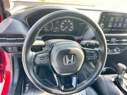 Certified 2025 Honda HR-V EX-L image 17
