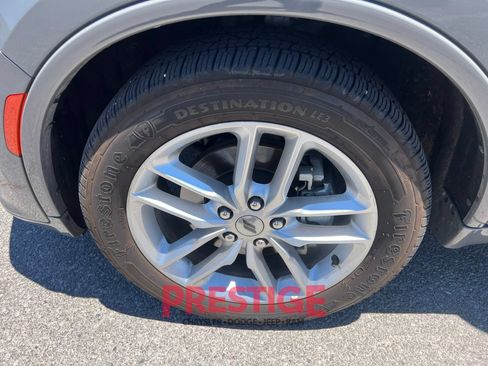 Used 2024 Dodge Durango GT RWD image 16