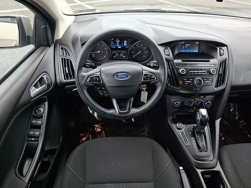 Used 2016 Ford Focus SE image 11