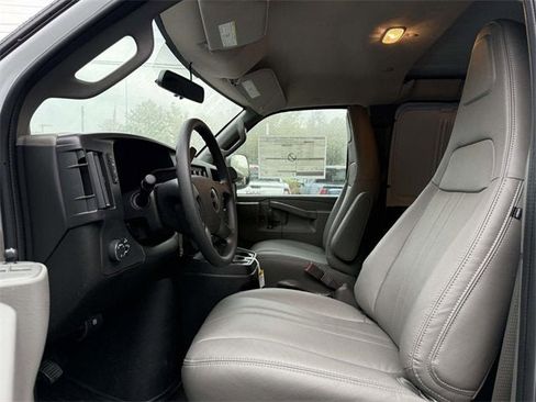 New 2025 GMC Savana 2500 Extended w/ Driver Convenience Package image 8