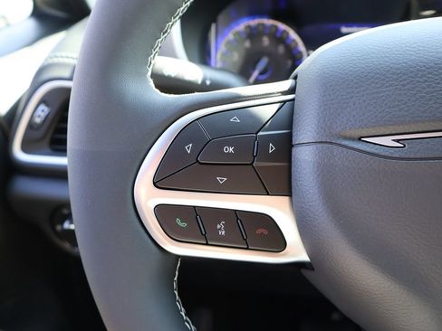 New 2027 Chrysler Pacifica Select FWD image 24