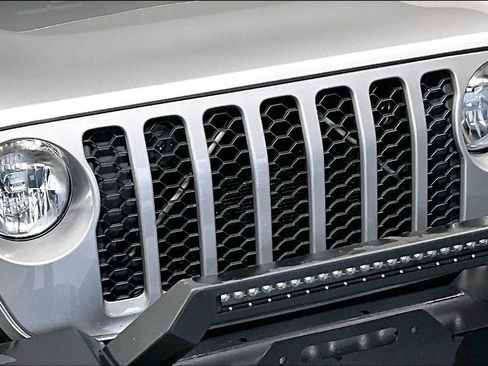 Used 2020 Jeep Gladiator Sport w/ Quick Order Package 24S image 29