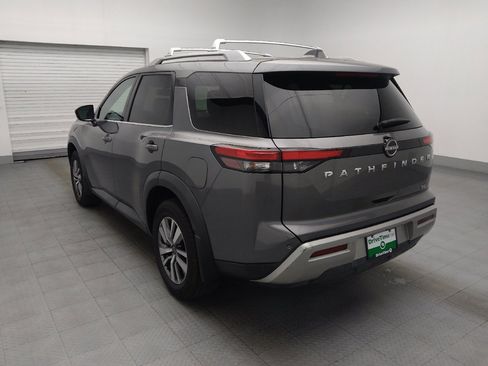 Used 2022 Nissan Pathfinder SL FWD image 5