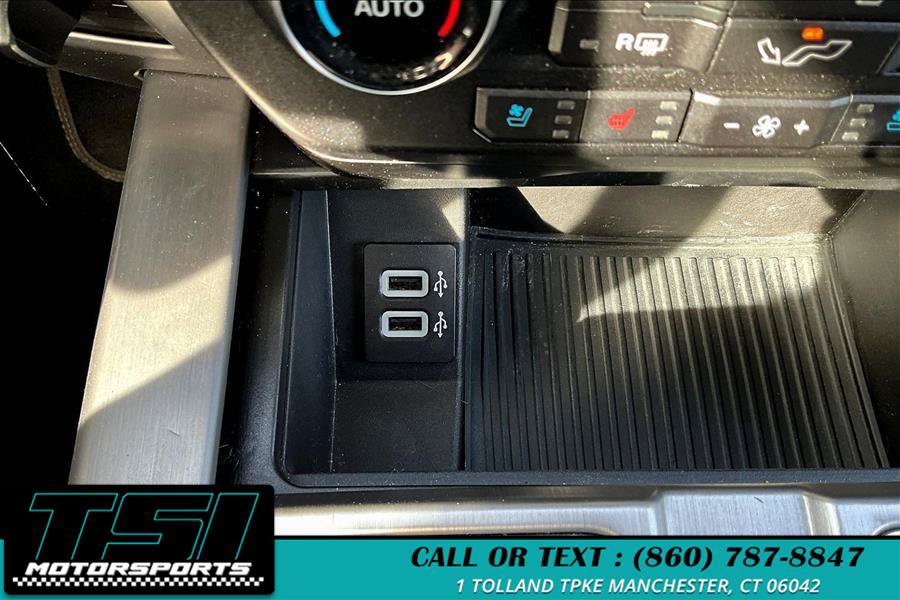 Used 2018 Ford F150 Platinum w/ Equipment Group 701A Luxury AWD/4WD image 32