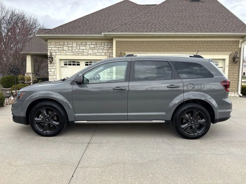 Used 2020 Dodge Journey Crossroad image 2