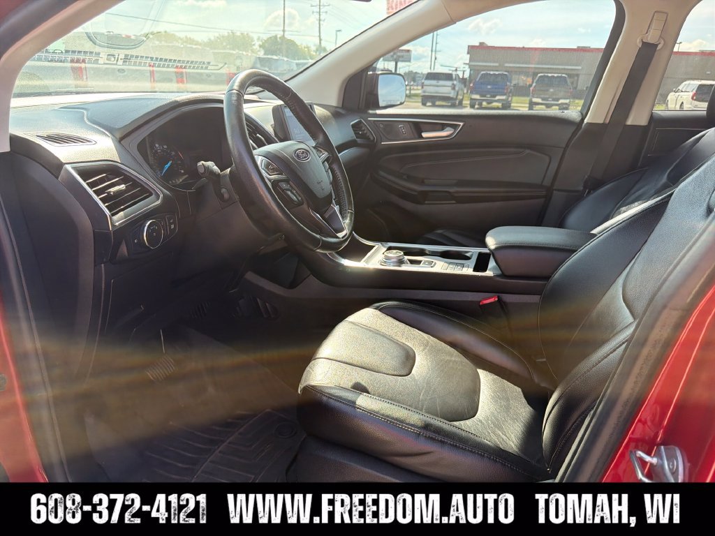 Used 2022 Ford Edge Titanium AWD/4WD image 23