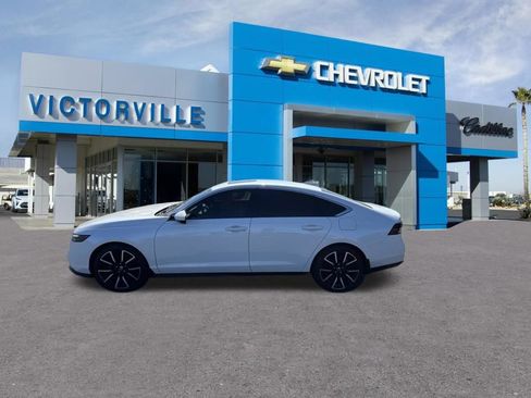 Used 2023 Honda Accord Touring image 8