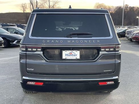 Used 2024 Jeep Grand Wagoneer L Series III image 27