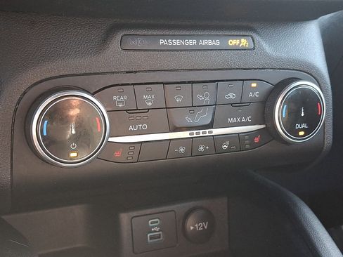 Used 2023 Ford Escape ST-Line Select AWD/4WD image 15