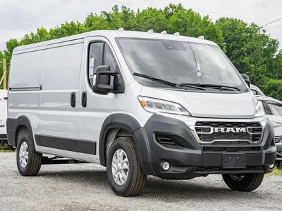New 2025 RAM ProMaster 2500 w/ Quick Order Package 22G SLT