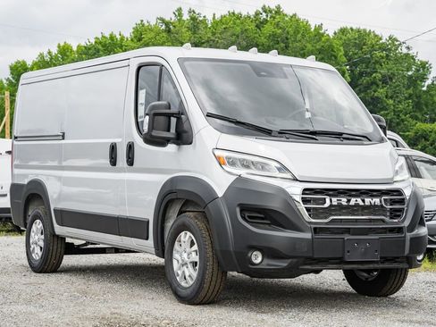 New 2025 RAM ProMaster 2500 w/ Quick Order Package 22G SLT image 1