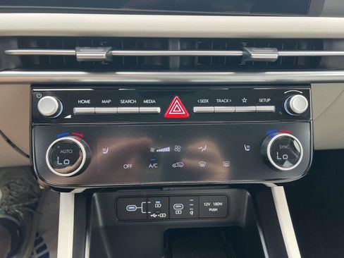 Used 2025 Hyundai Tucson SEL AWD/4WD image 28