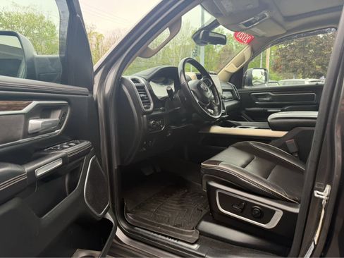 Used 2020 RAM 1500 Laramie AWD/4WD image 15