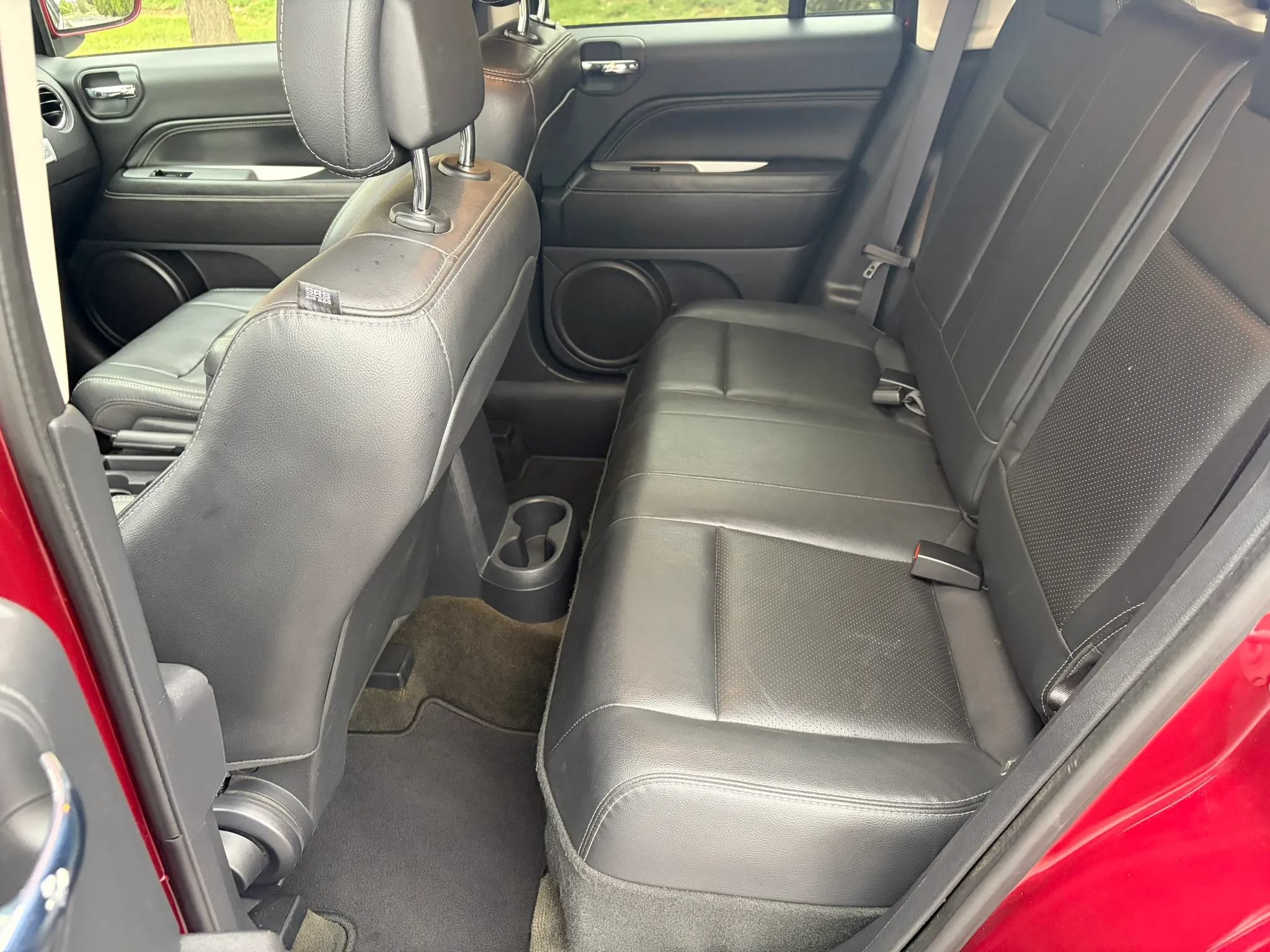 Used 2016 Jeep Compass High Altitude AWD/4WD image 11