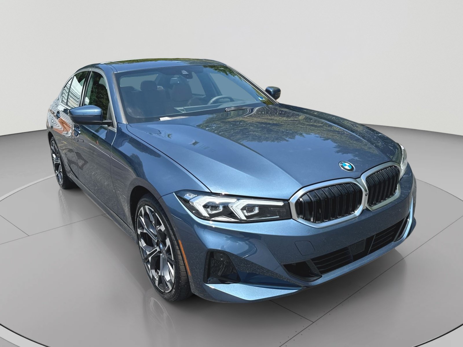 New 2026 BMW 330i xDrive Sedan w/ Premium Package AWD/4WD image 3