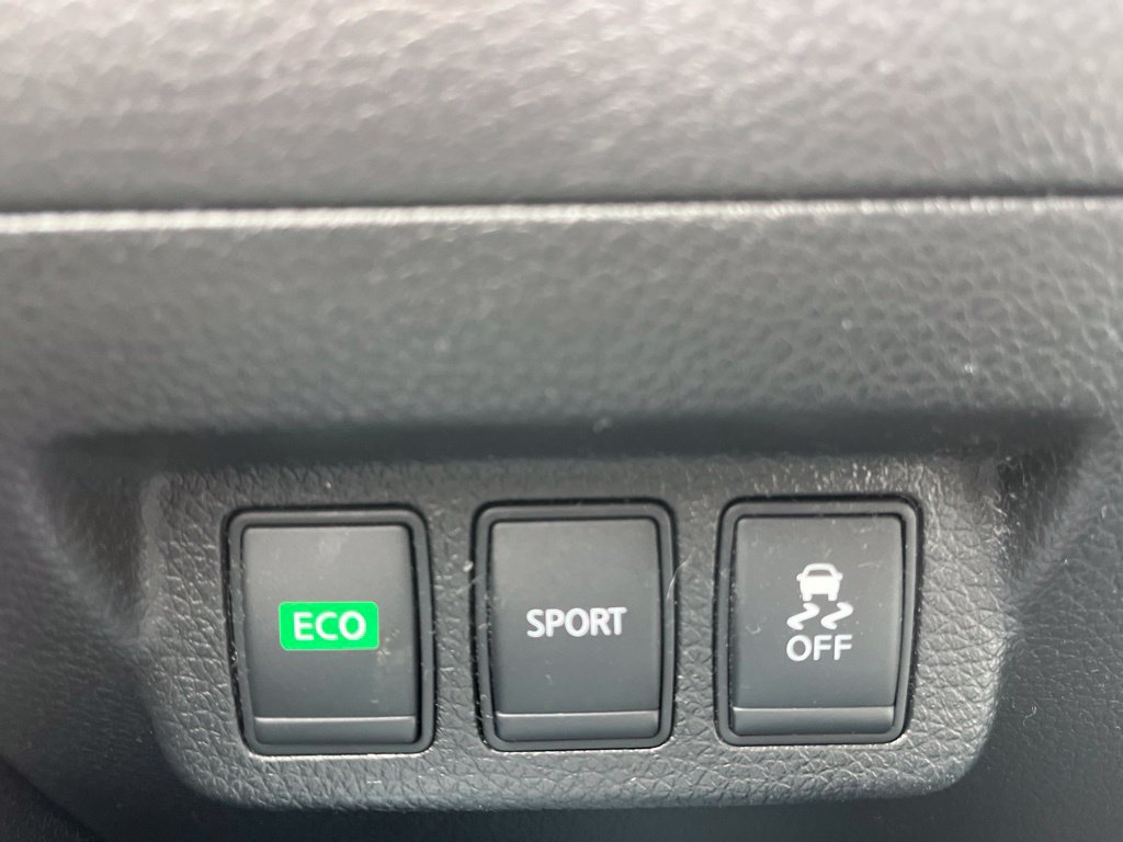 Used 2015 Nissan Sentra SV FWD image 23