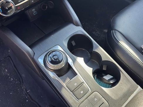 Used 2022 Ford Escape SEL AWD/4WD image 14