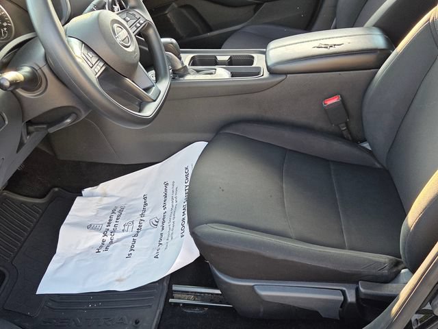 Used 2025 Nissan Sentra S FWD image 4