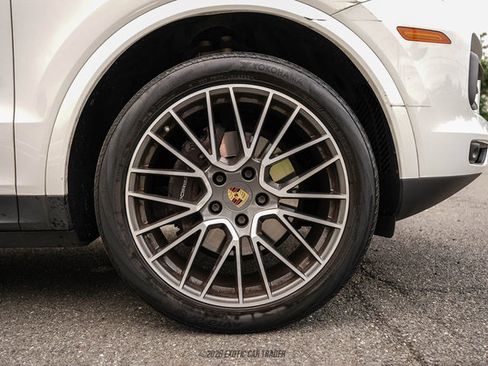 Used 2020 Porsche Cayenne AWD/4WD image 56