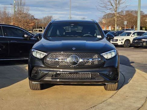 Used 2026 Mercedes-Benz GLC 300 image 4