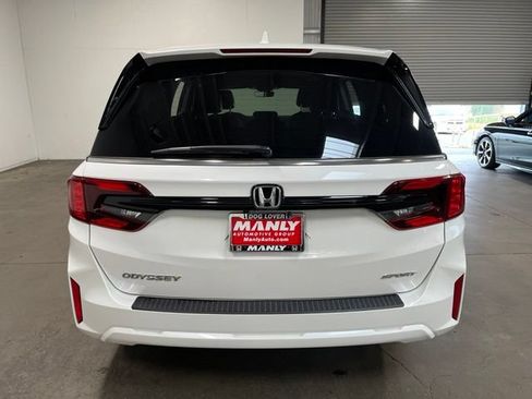Used 2025 Honda Odyssey Sport-L image 4