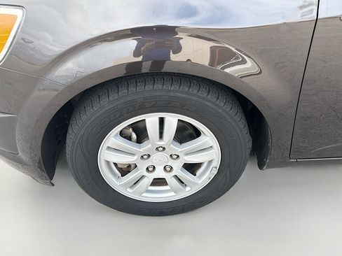 Used 2016 Chevrolet Sonic LT image 35