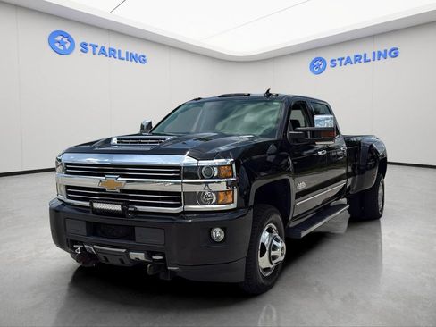 Used 2017 Chevrolet Silverado 3500 High Country w/ Duramax Plus Package AWD/4WD image 16