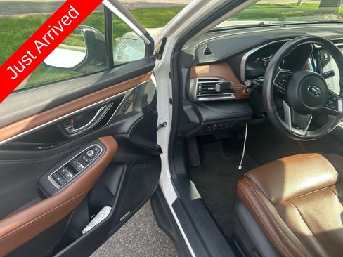 Used 2022 Subaru Outback Touring XT w/ Popular Package #2 image 12