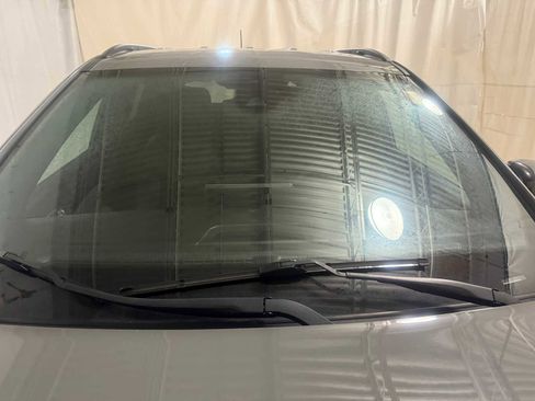 Used 2023 Jeep Compass Latitude image 14